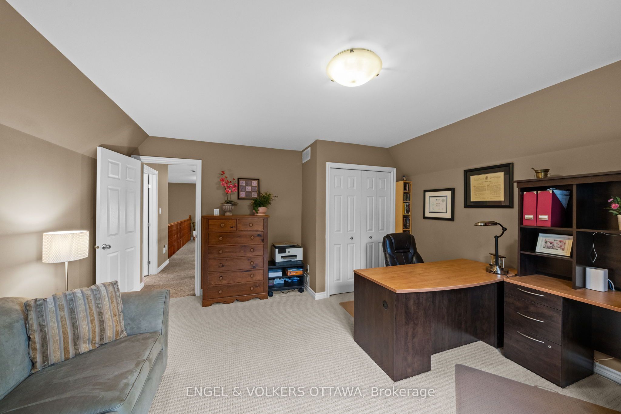 1629 Shauna Crescent Property Photo 23