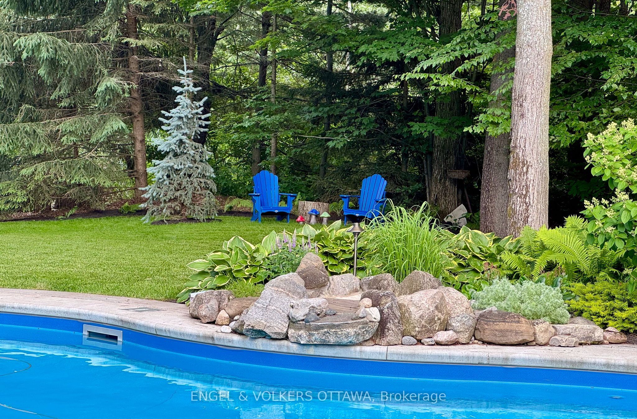 1629 Shauna Crescent Property Photo 47
