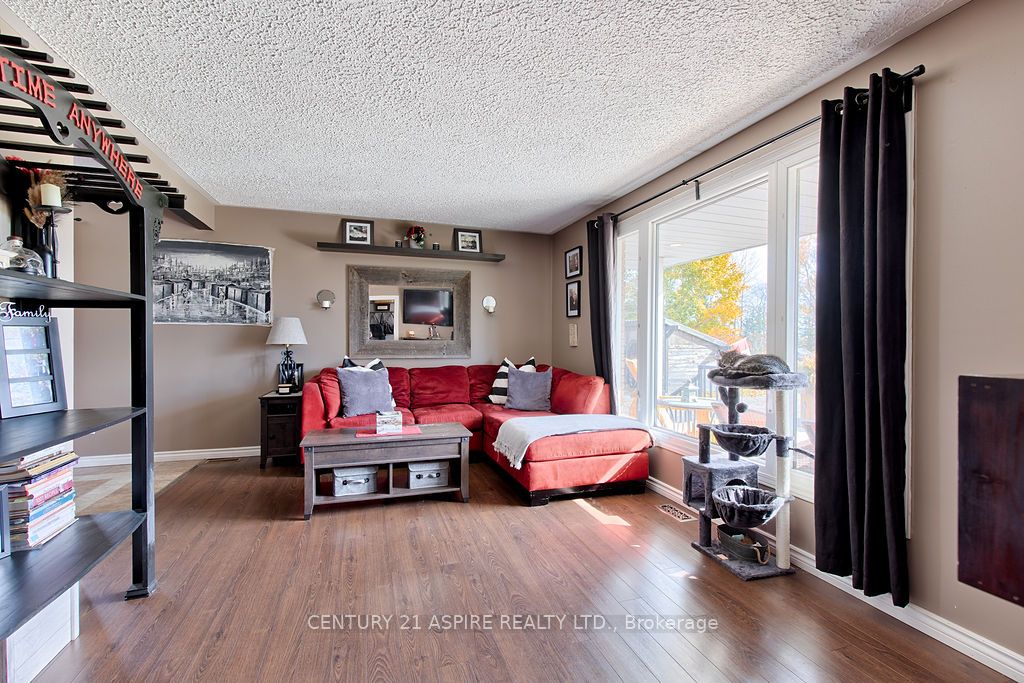742 Zanders Road Property Photo 12