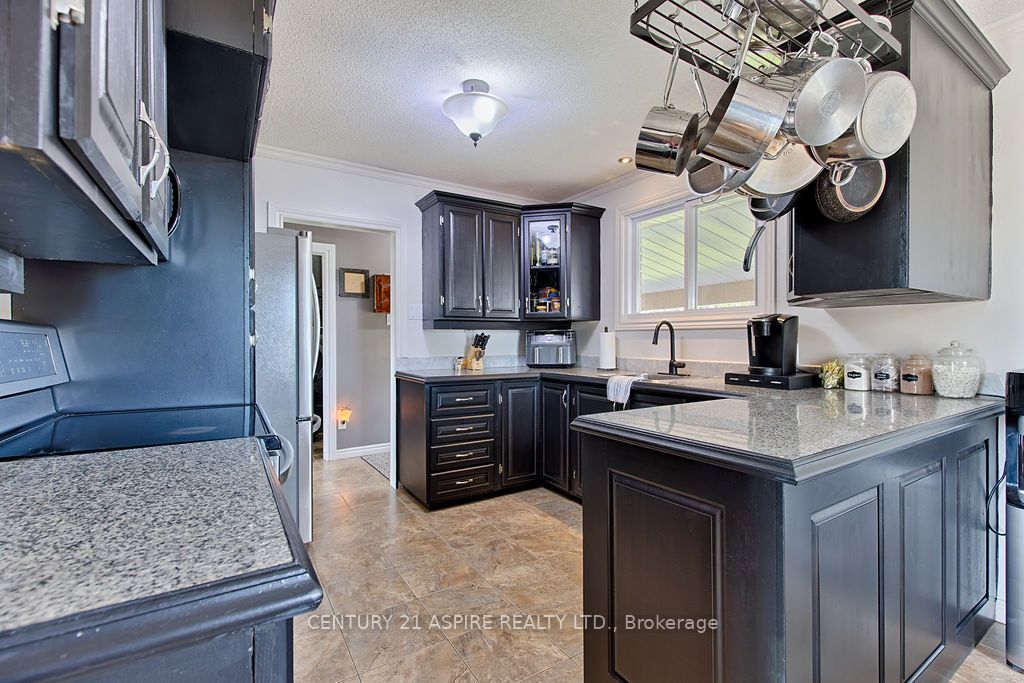742 Zanders Road Property Photo 16