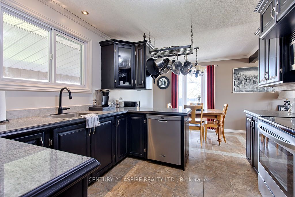 742 Zanders Road Property Photo 18