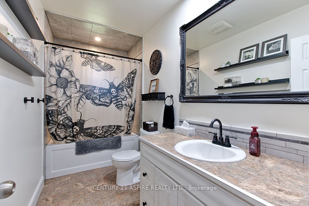 742 Zanders Road Property Photo 24