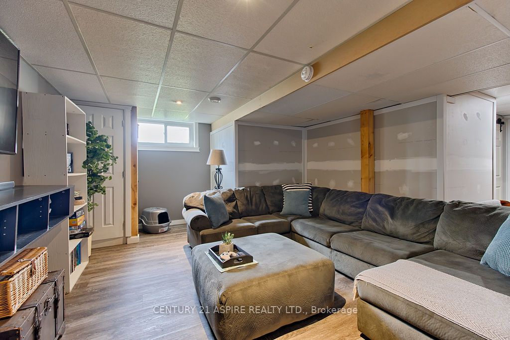 742 Zanders Road Property Photo 30
