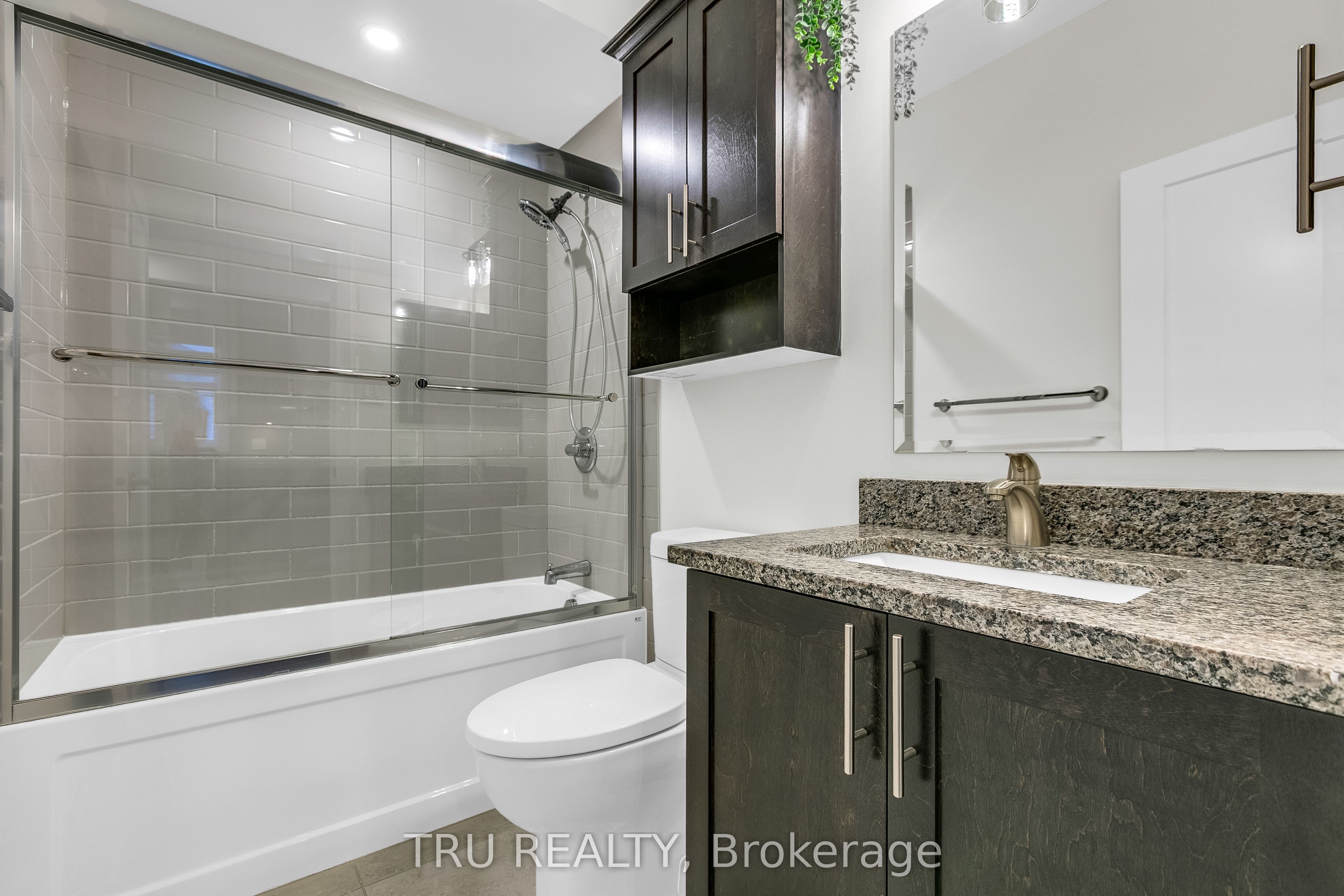 6362 Renaud Road Property Photo 14