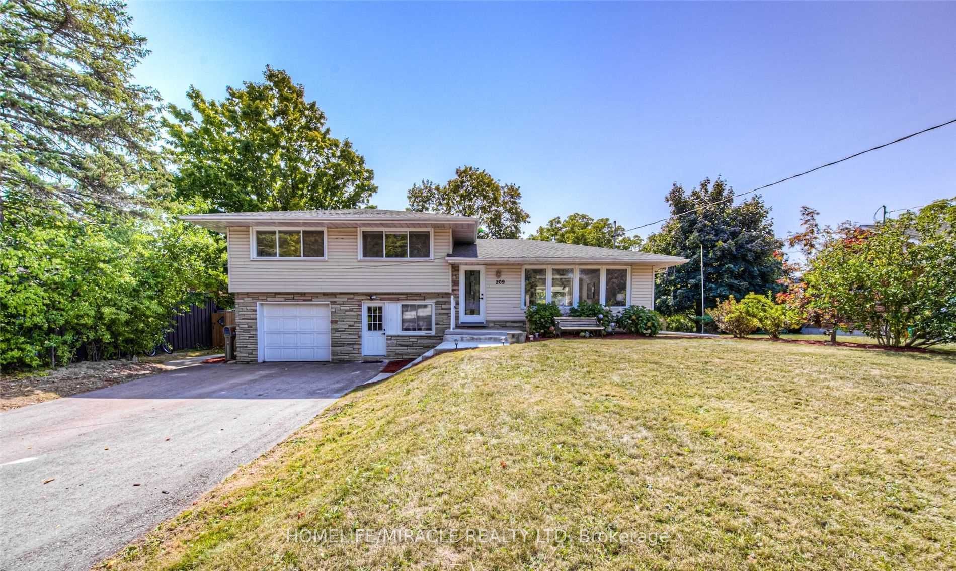209 Greenbrook Drive Lower Property Photo 1