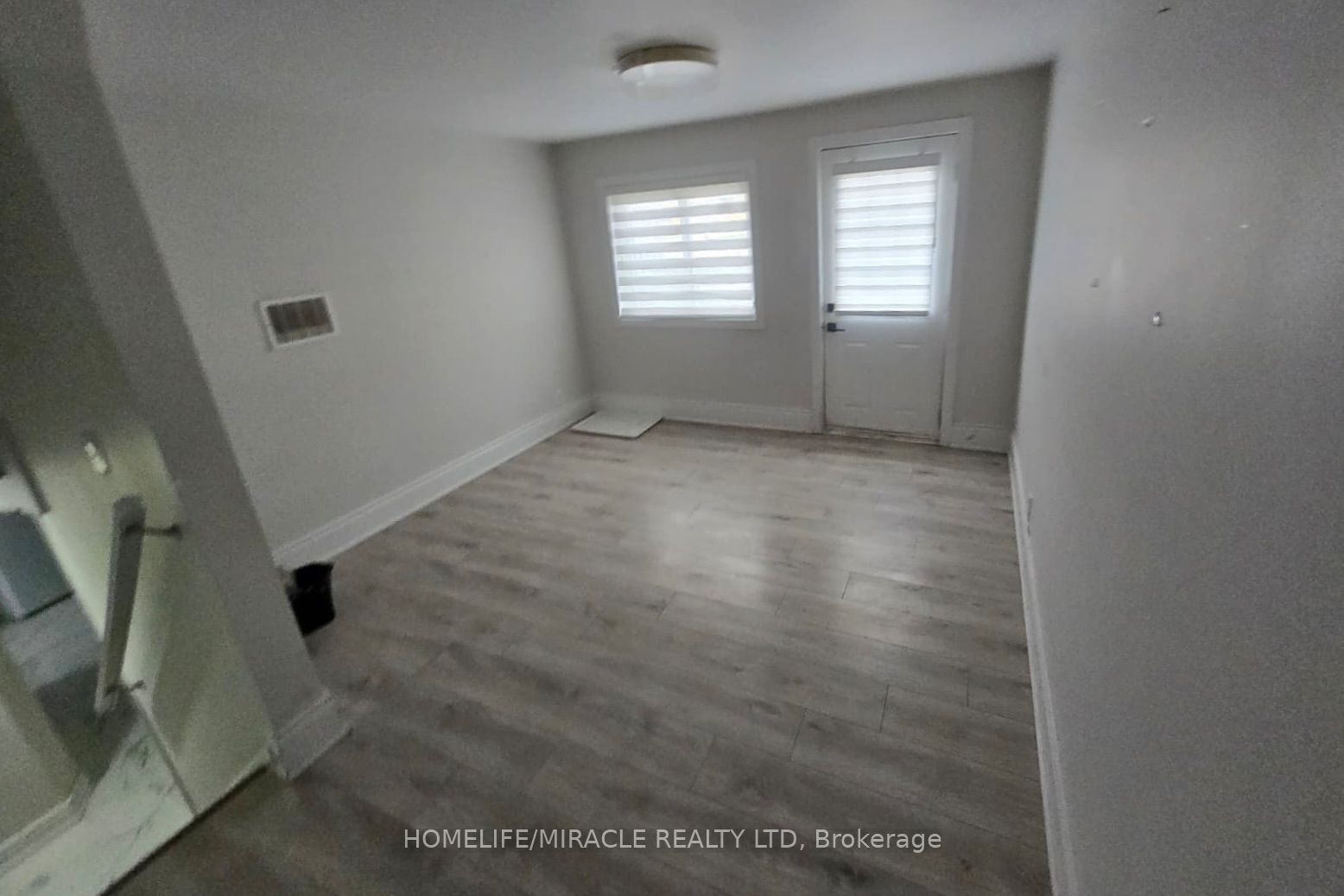 209 Greenbrook Drive Lower Property Photo 3