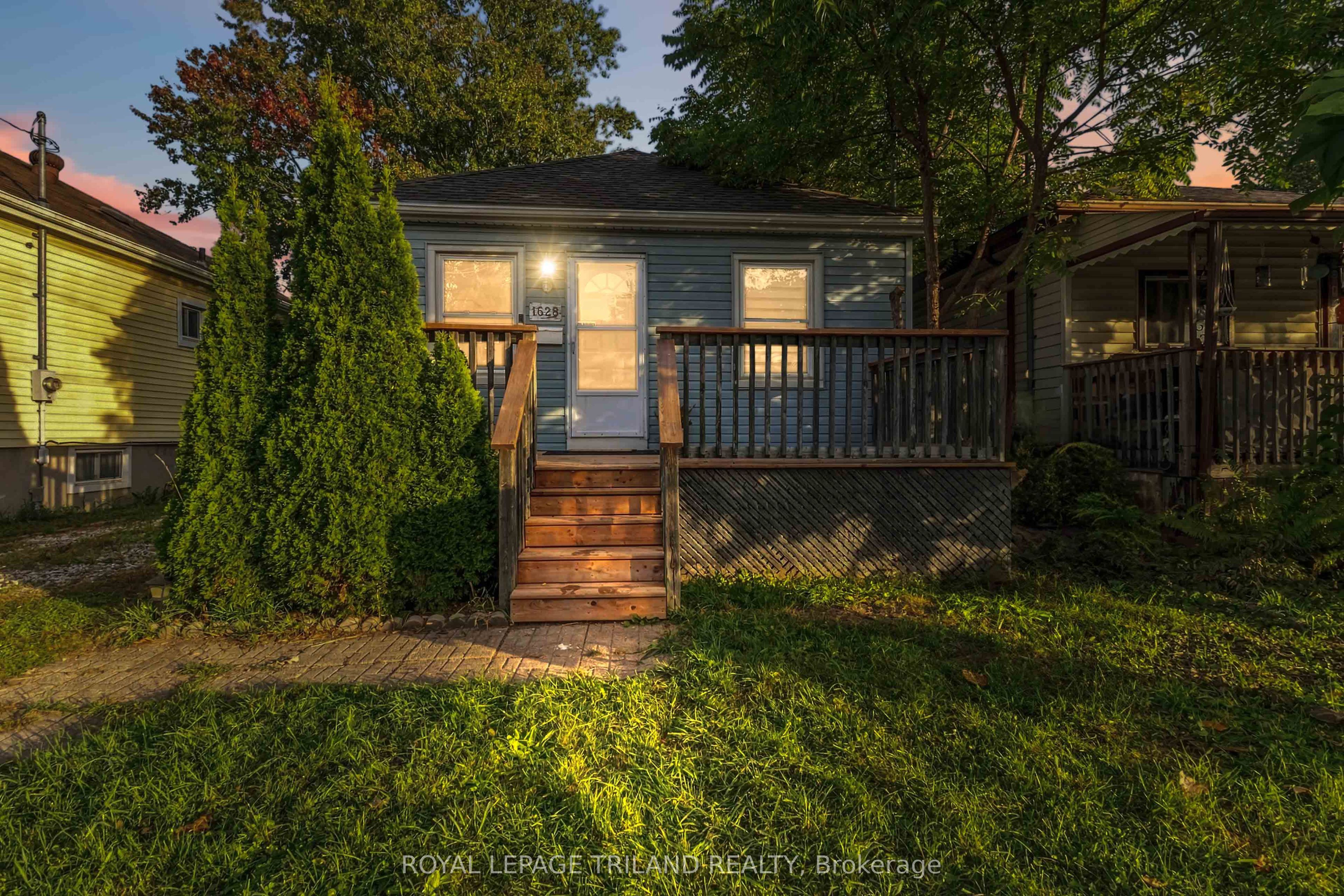 1628 Churchill Avenue Property Photo 4