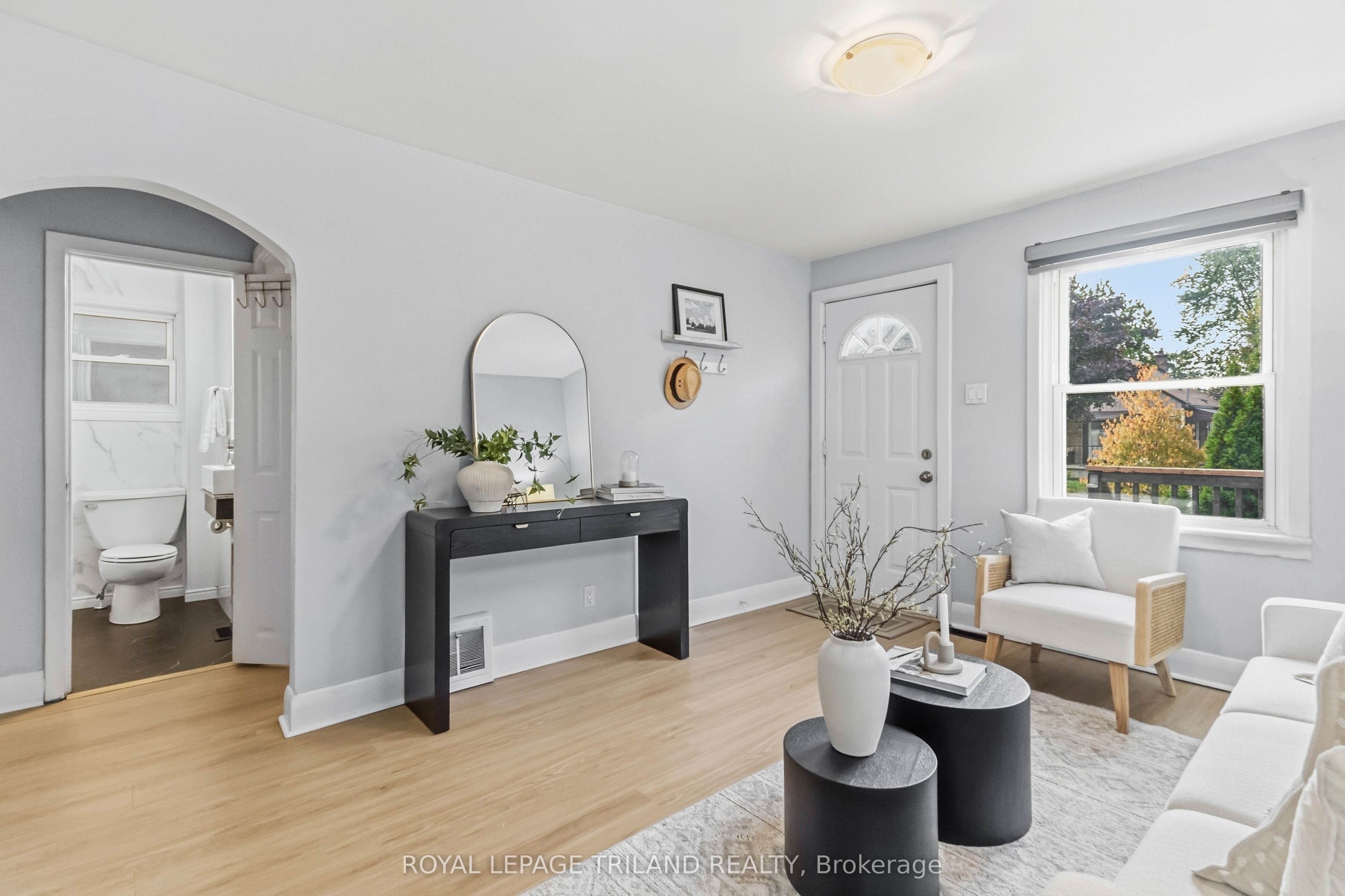 1628 Churchill Avenue Property Photo 12