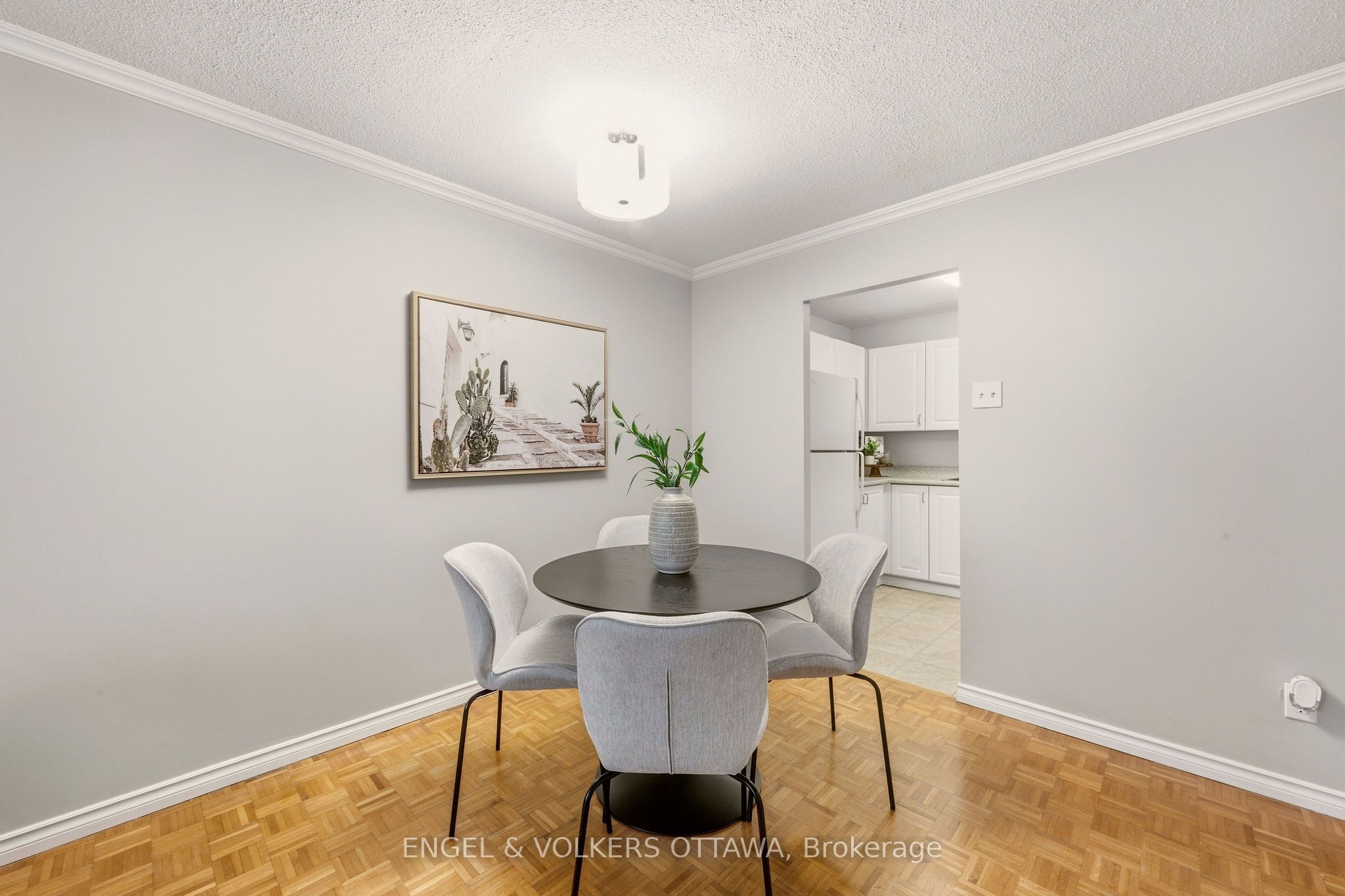 475 Laurier Avenue W 606 Property Photo 7