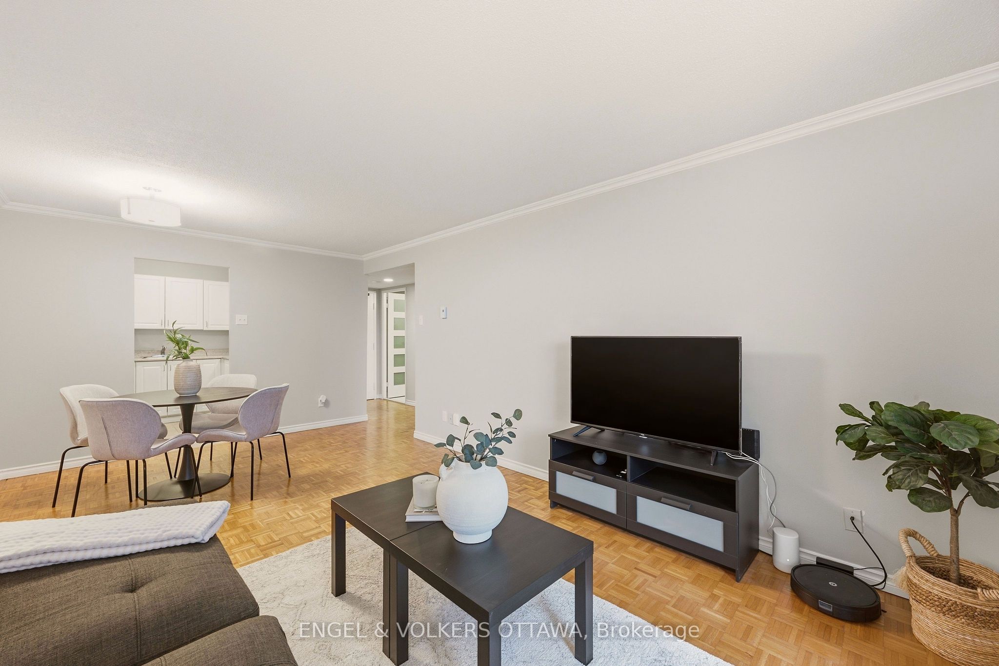 475 Laurier Avenue W 606 Property Photo 14
