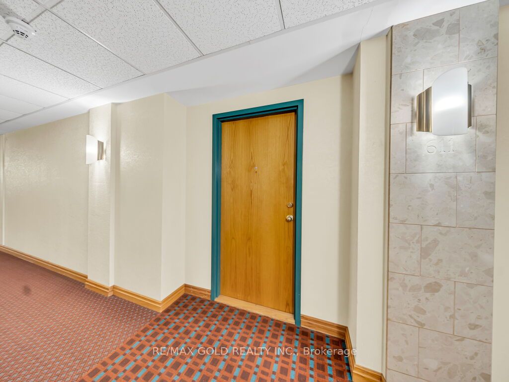 30 Blue Springs Drive 611 Property Photo 11
