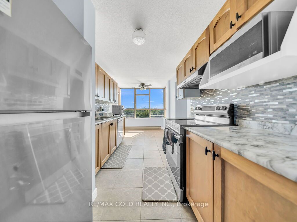 30 Blue Springs Drive 611 Property Photo 18