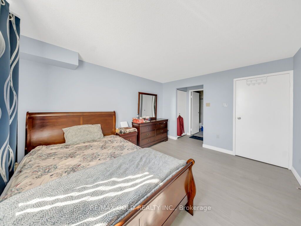 30 Blue Springs Drive 611 Property Photo 28