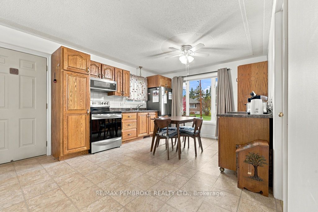 182 Market Street Property Photo 7