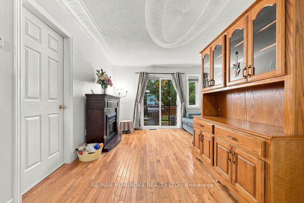 182 Market Street Property Photo 10