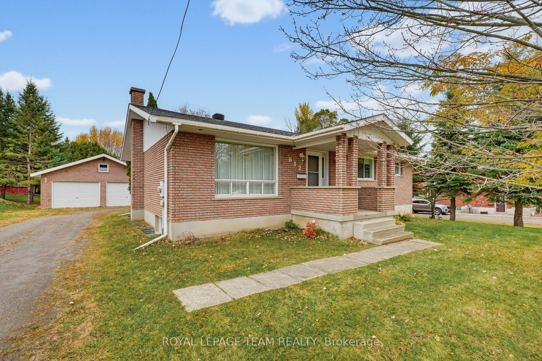 612 ELGIN Street