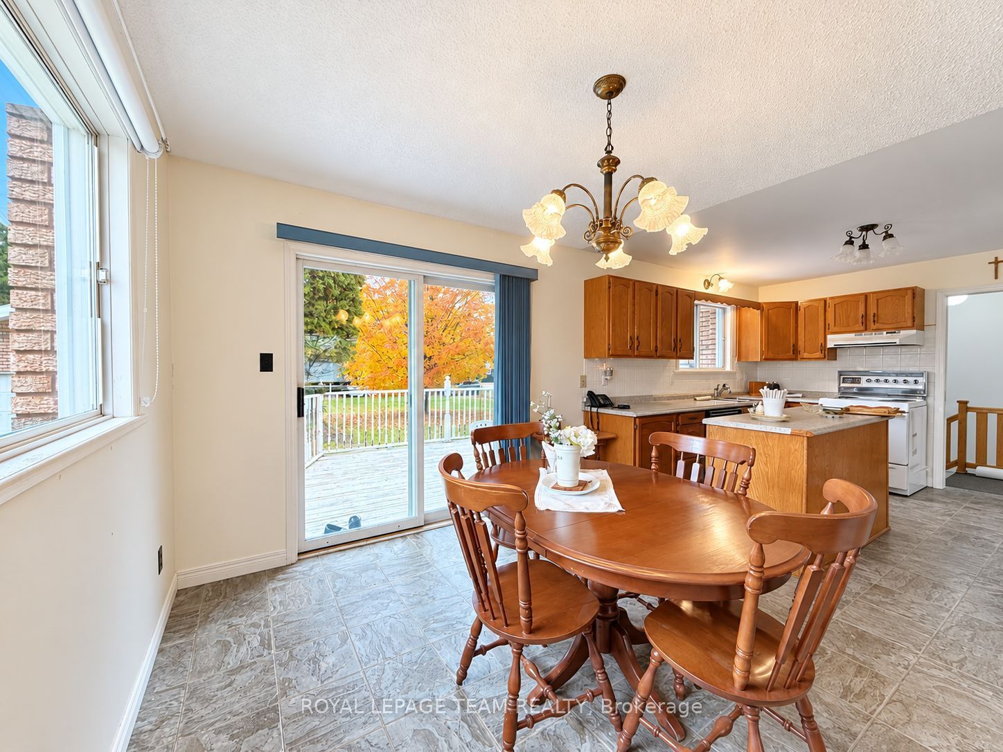 612 Elgin Street Property Photo 5