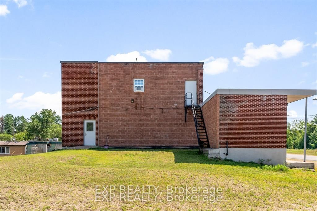 11 Albert Street Property Photo 25