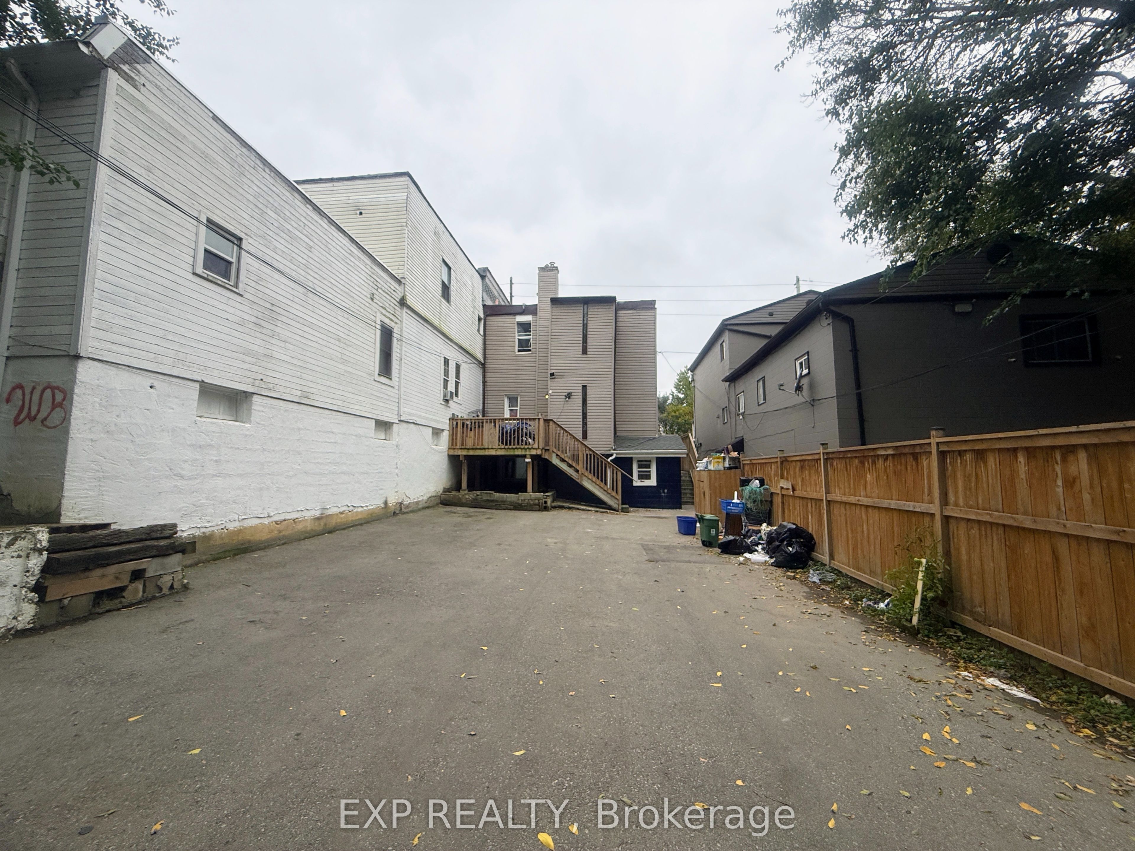 20 Adelaide Street S Property Photo 6