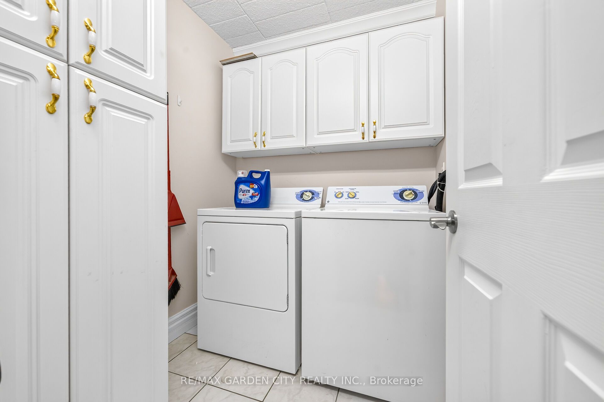20 John Street 205 Property Photo 32