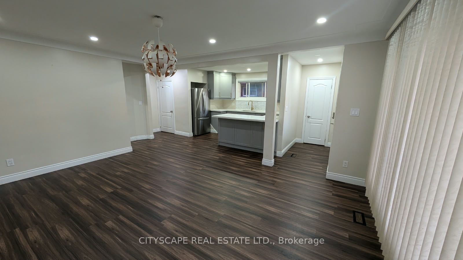 57 Clarendon Avenue Main Property Photo 2