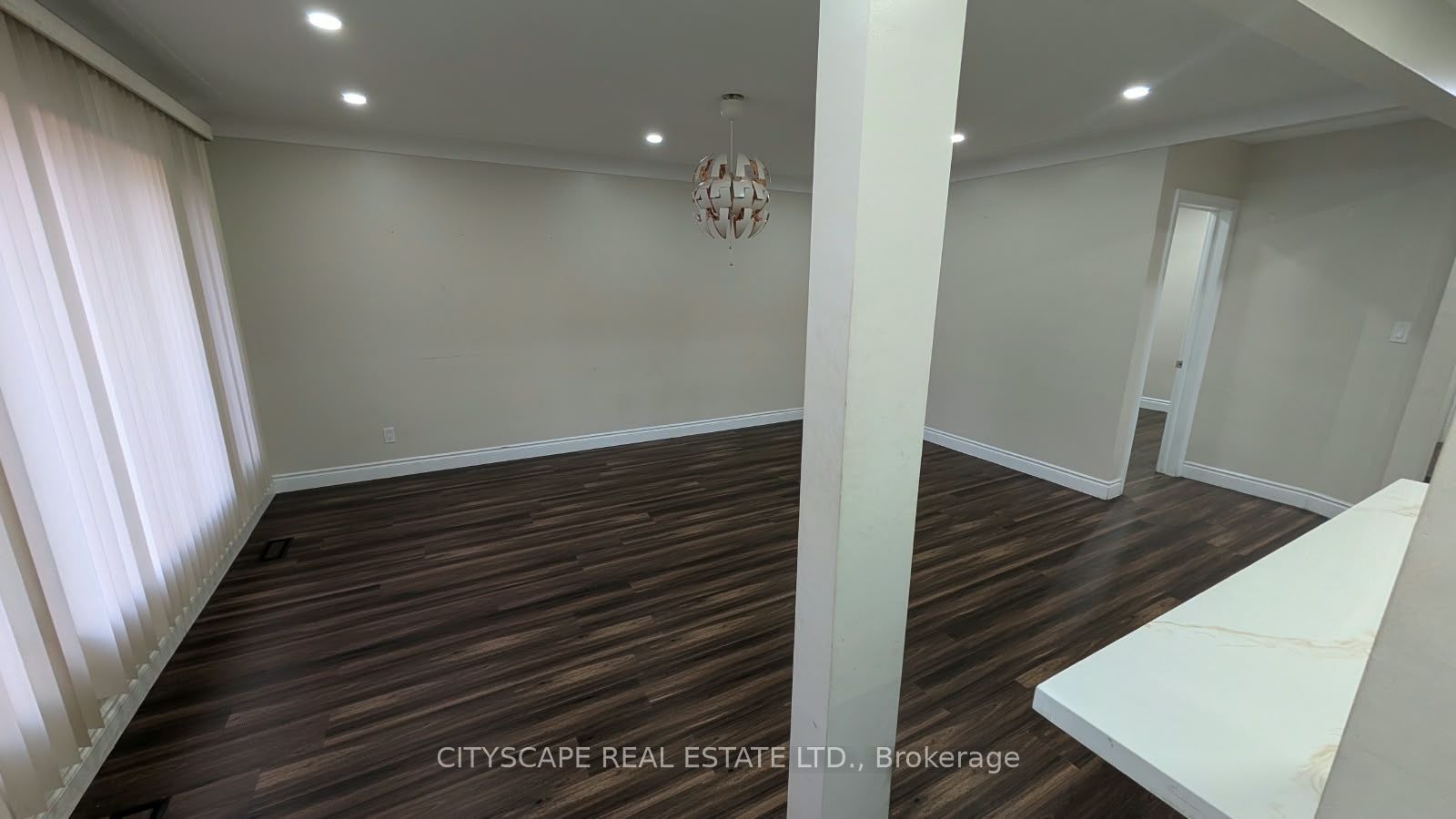 57 Clarendon Avenue Main Property Photo 6