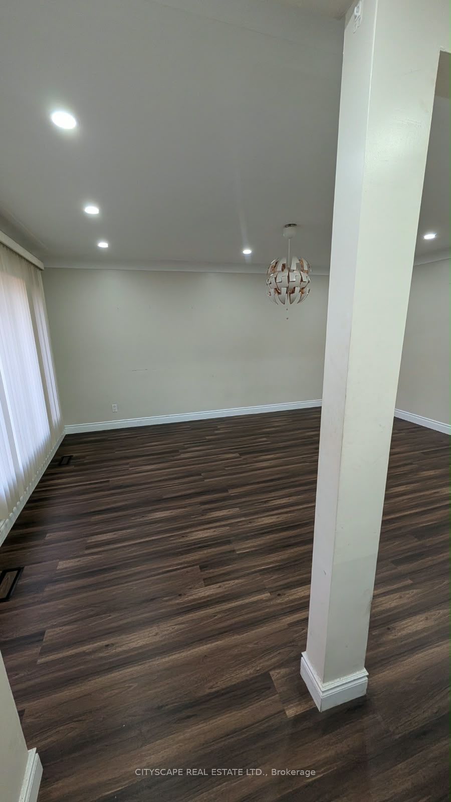 57 Clarendon Avenue Main Property Photo 9