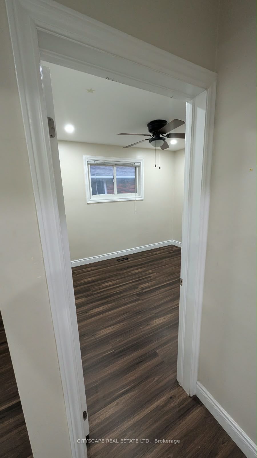 57 Clarendon Avenue Main Property Photo 14