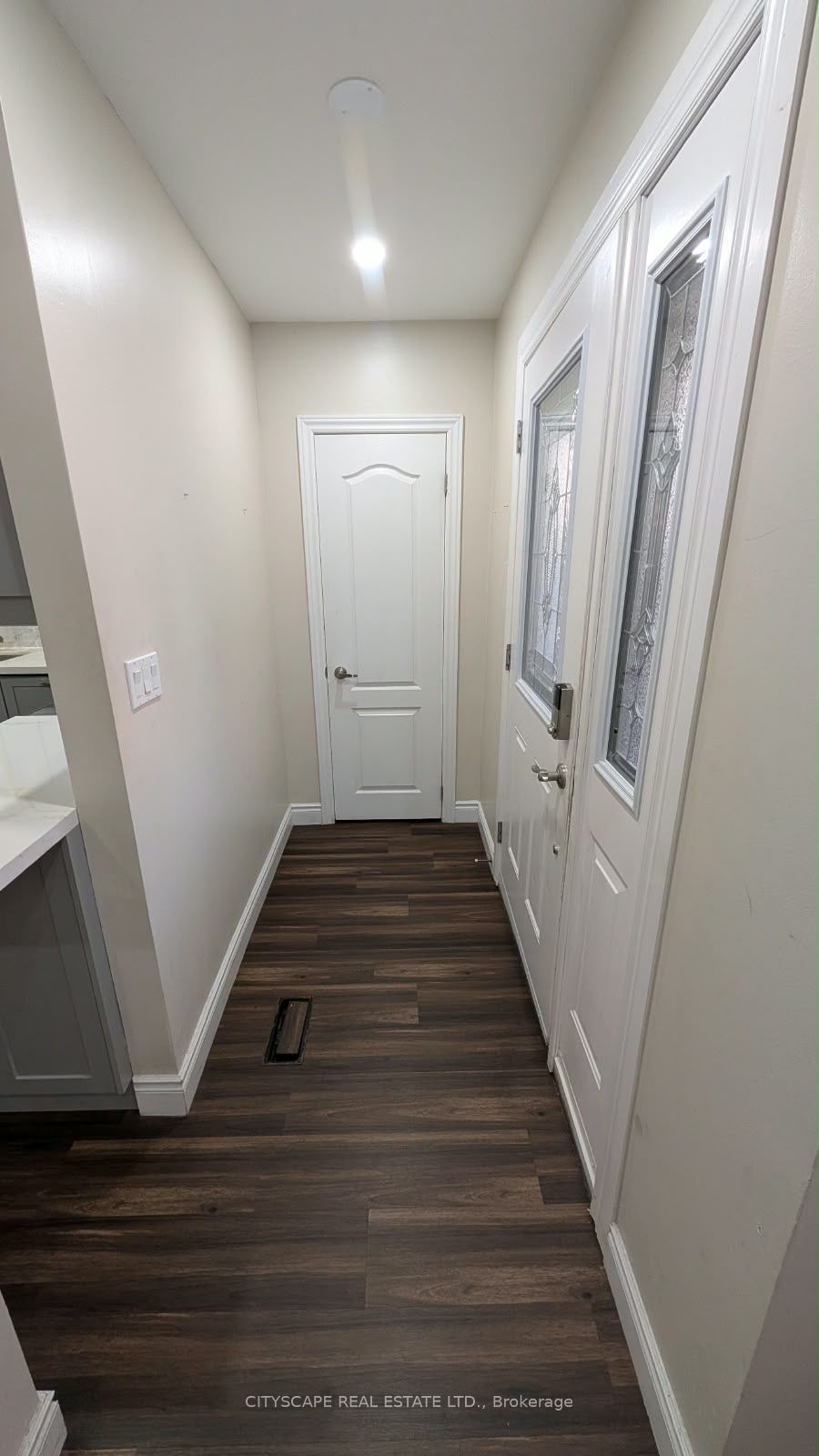 57 Clarendon Avenue Main Property Photo 17