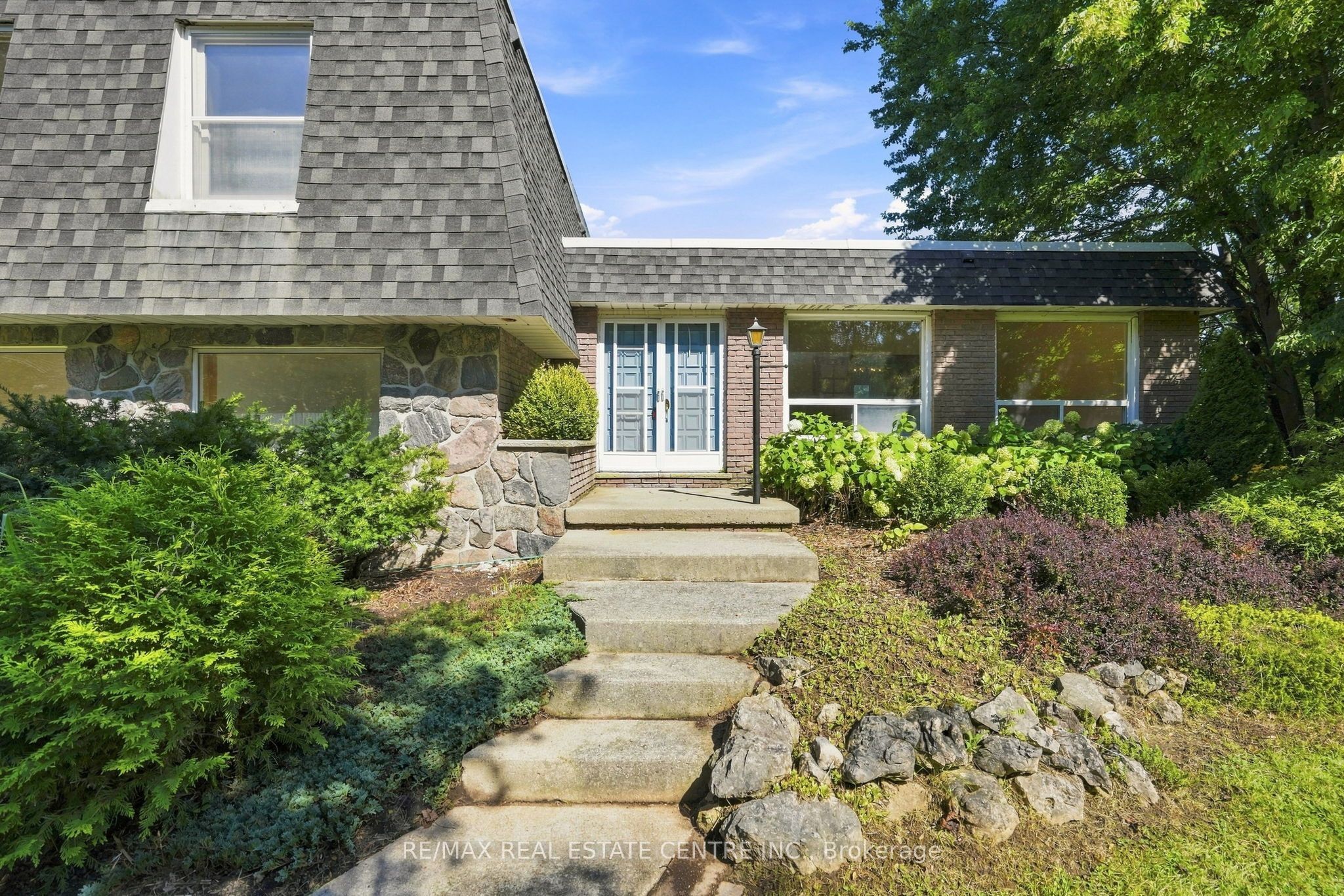 26 Maplewood Drive Property Photo 4