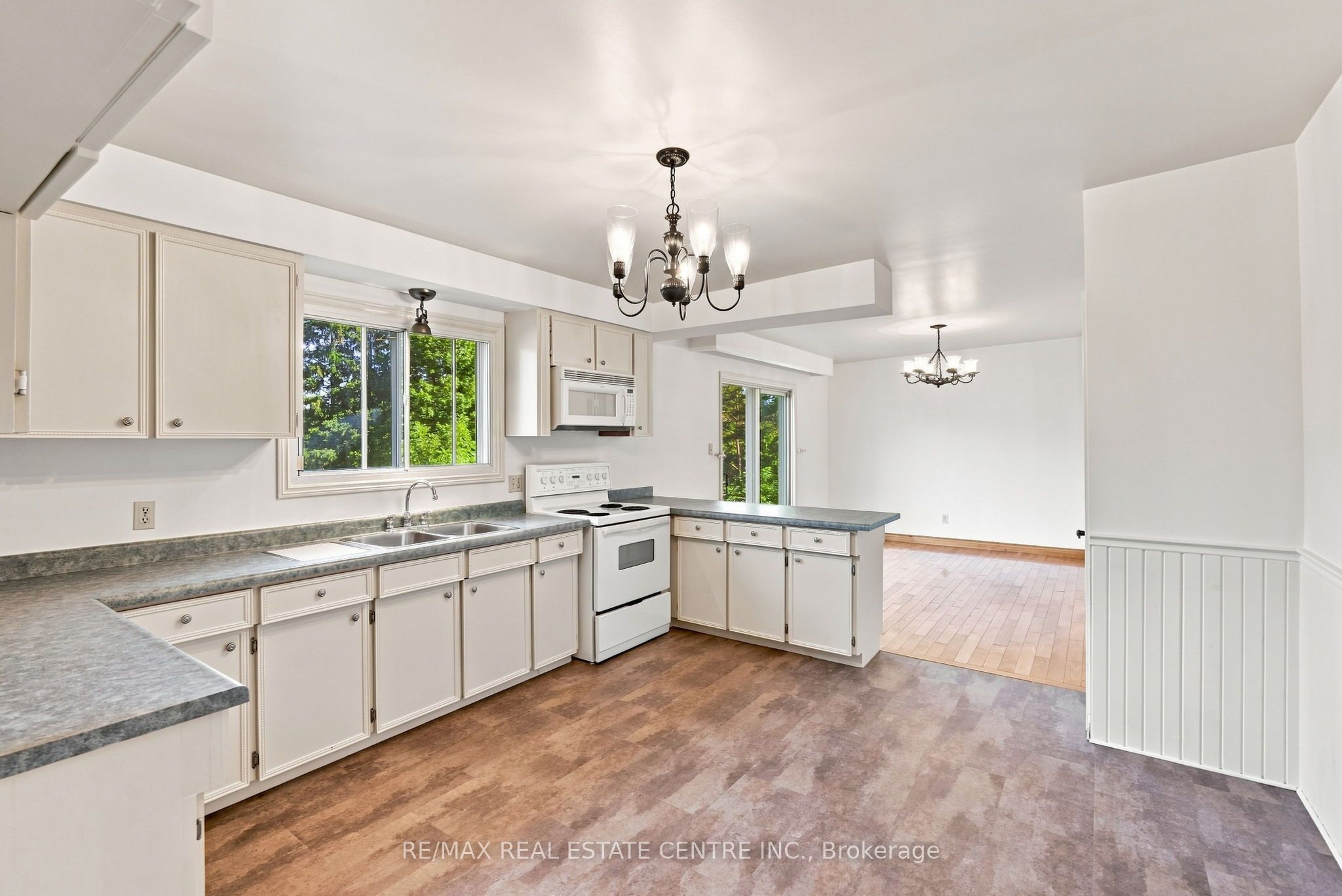 26 Maplewood Drive Property Photo 12