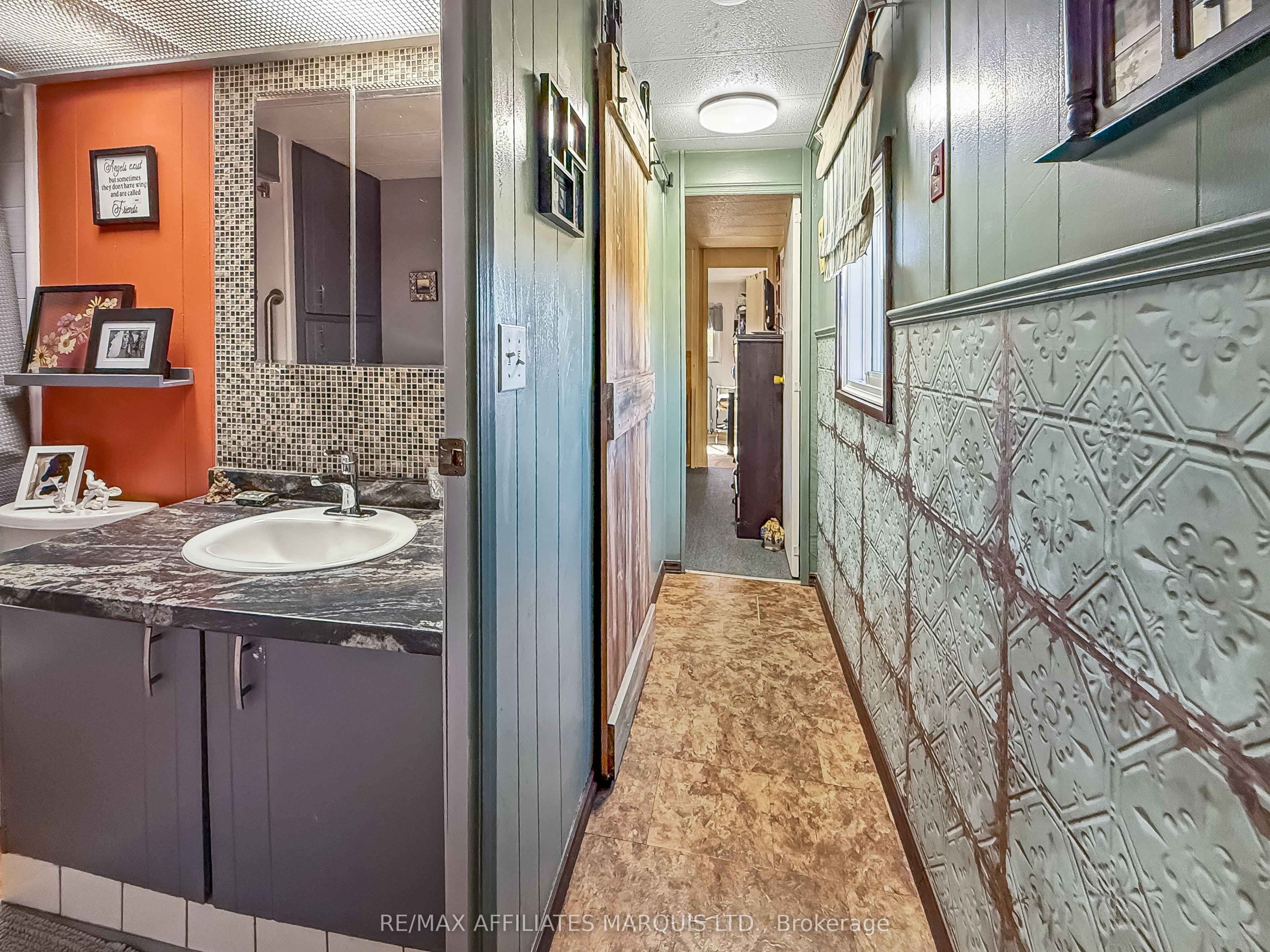 2155 Tollgate Road W 15 Property Photo 11