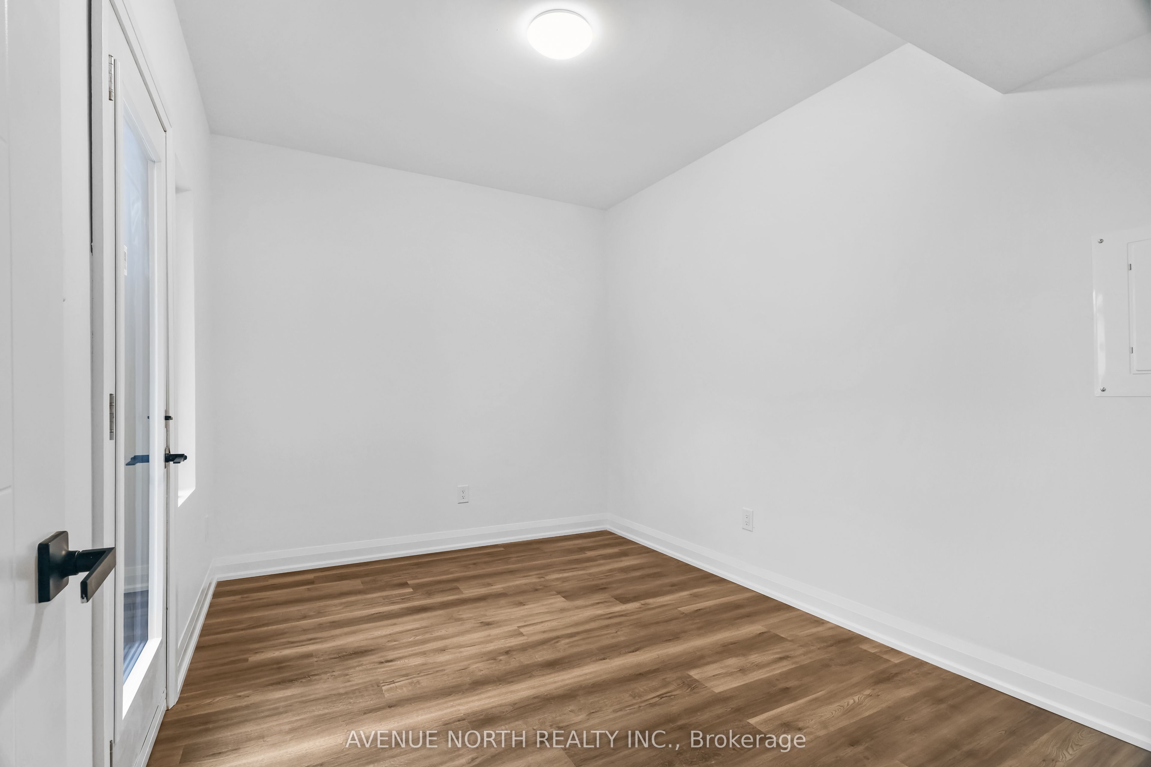 436 Athlone Avenue 201 Property Photo 6