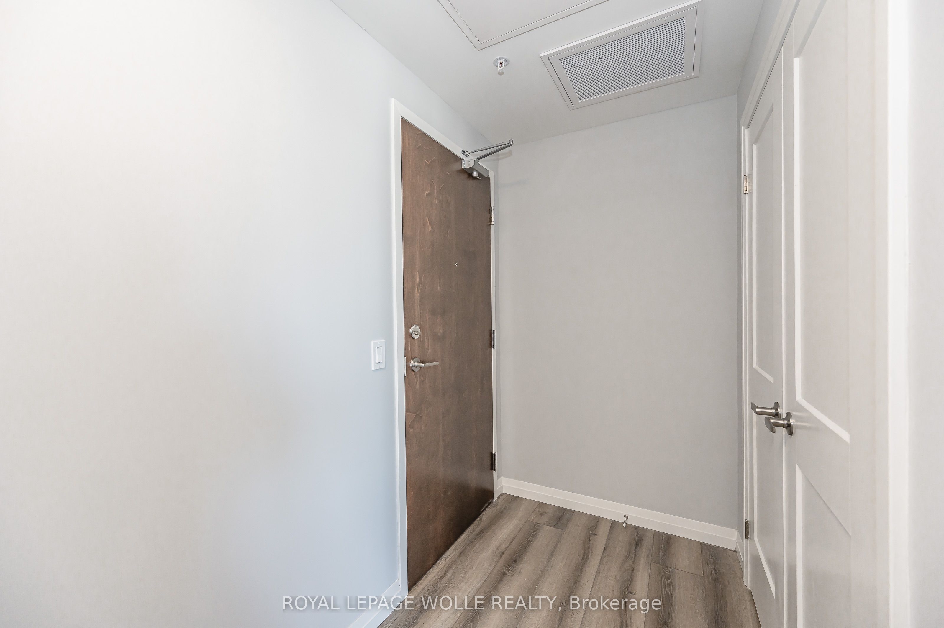 108 Garment Street 1311 Property Photo 4