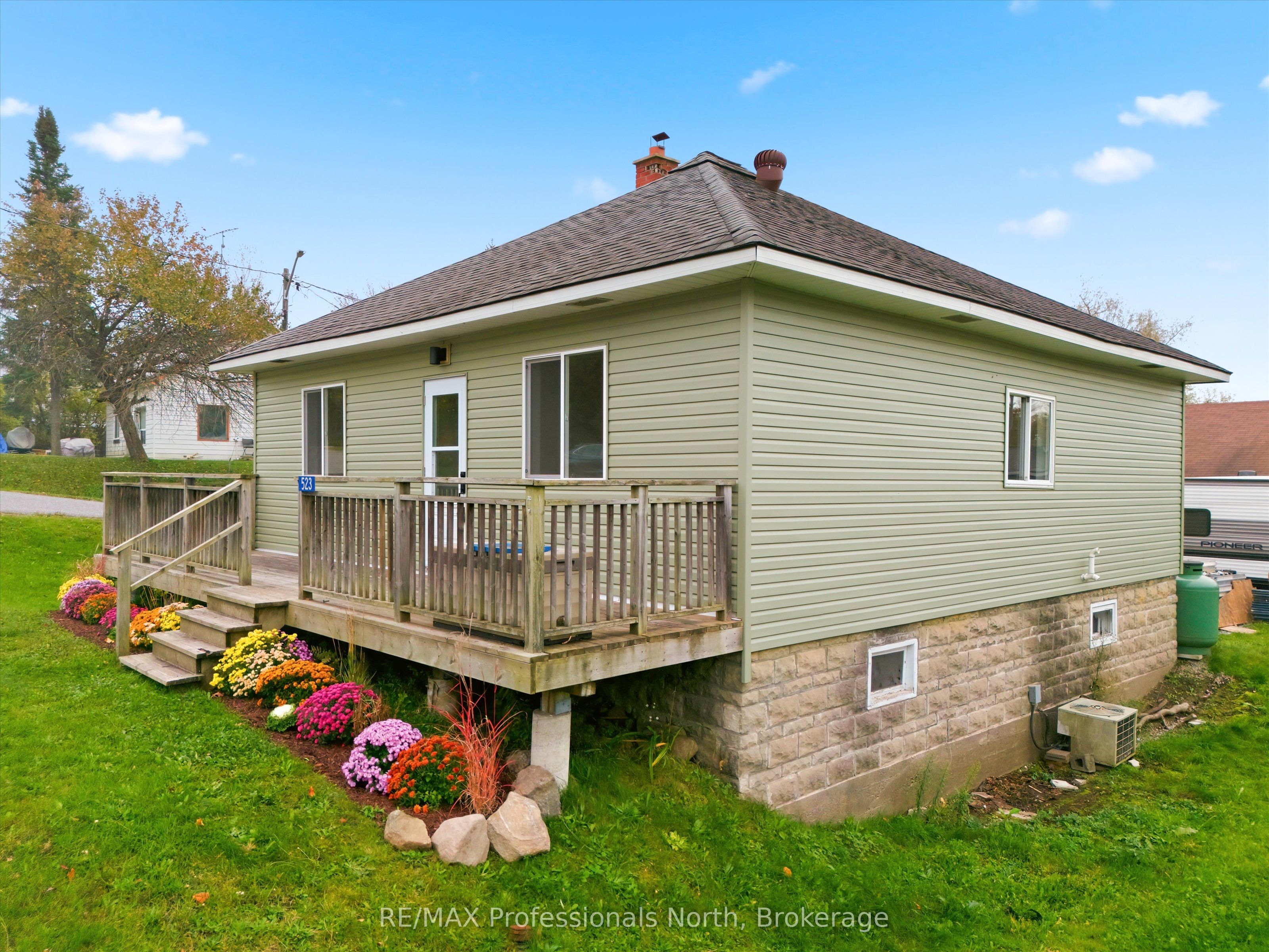 523 High Street Property Photo 17