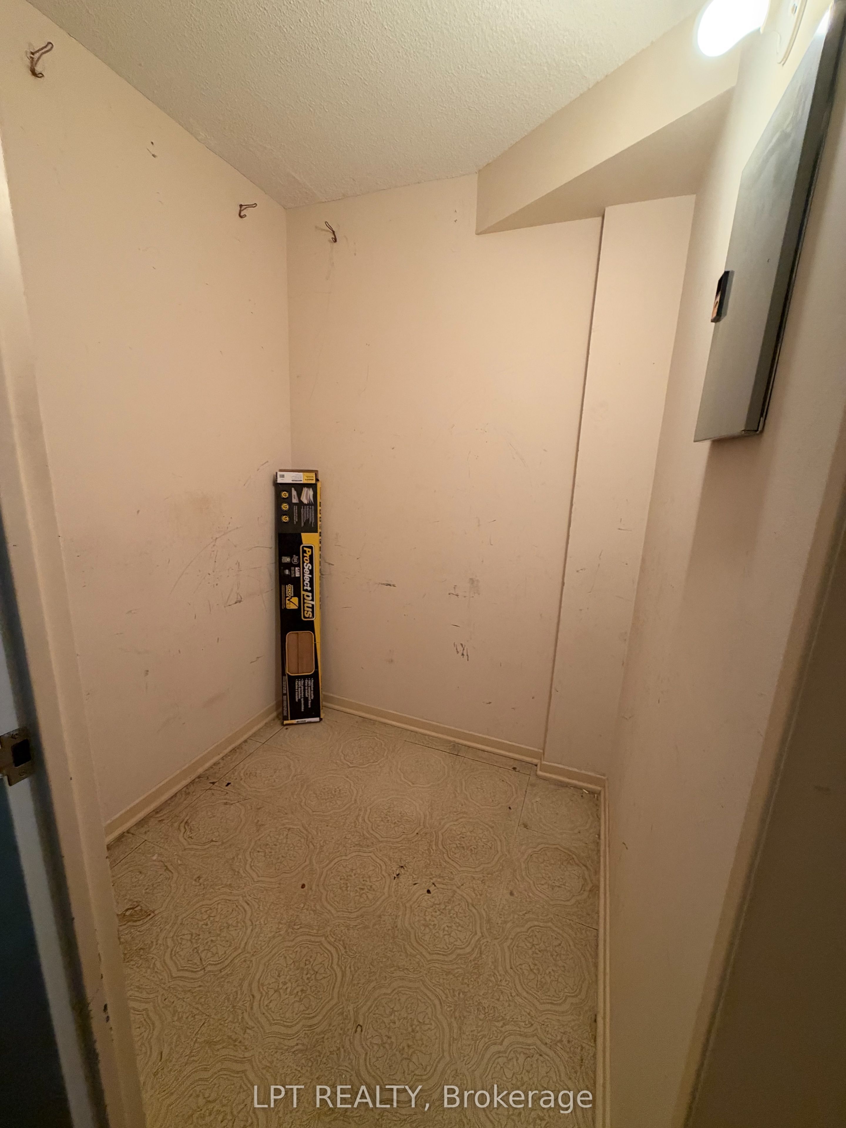 1380 Prince Of Wales Drive S 510 Property Photo 17