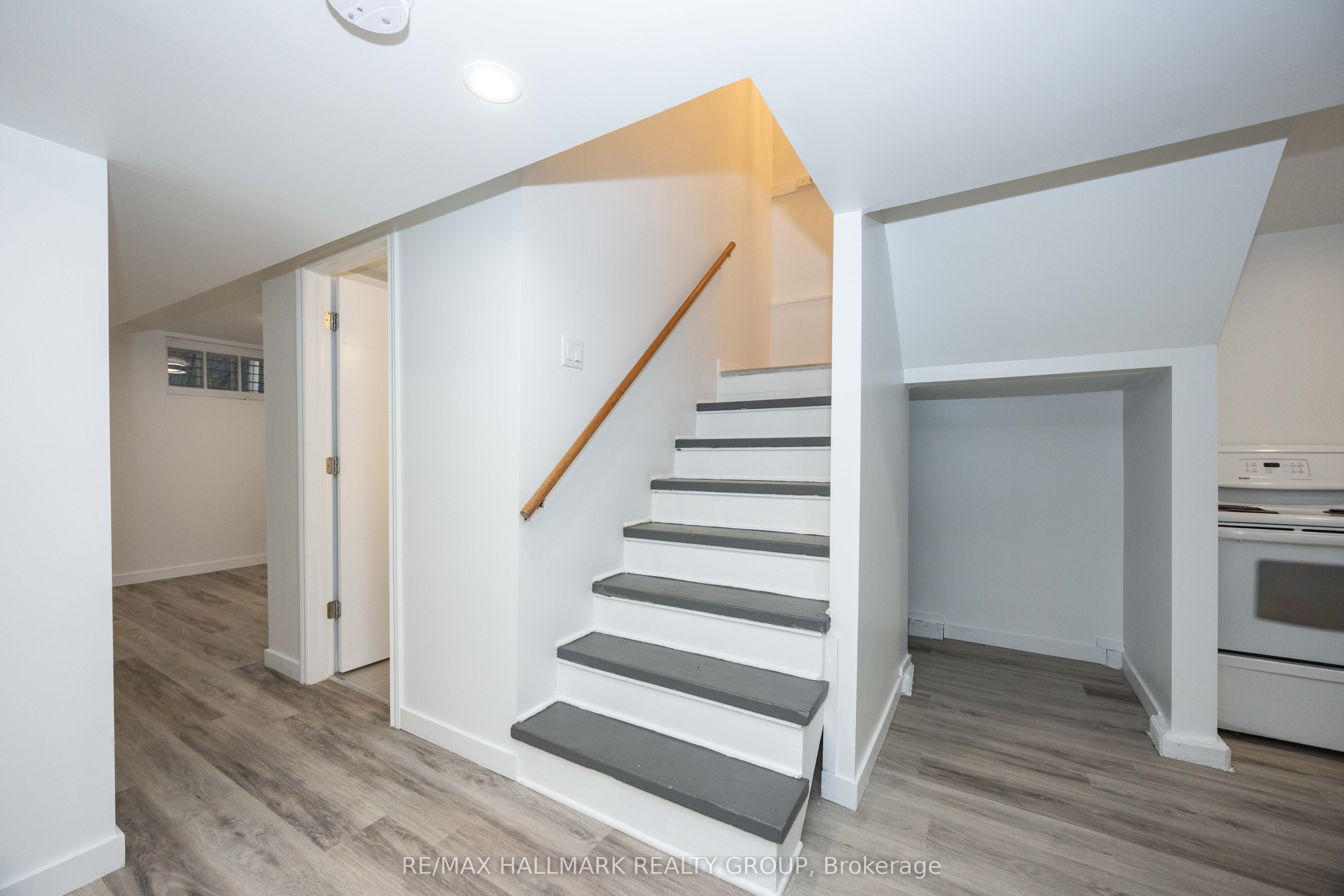 926 Elsett Drive Property Photo 22