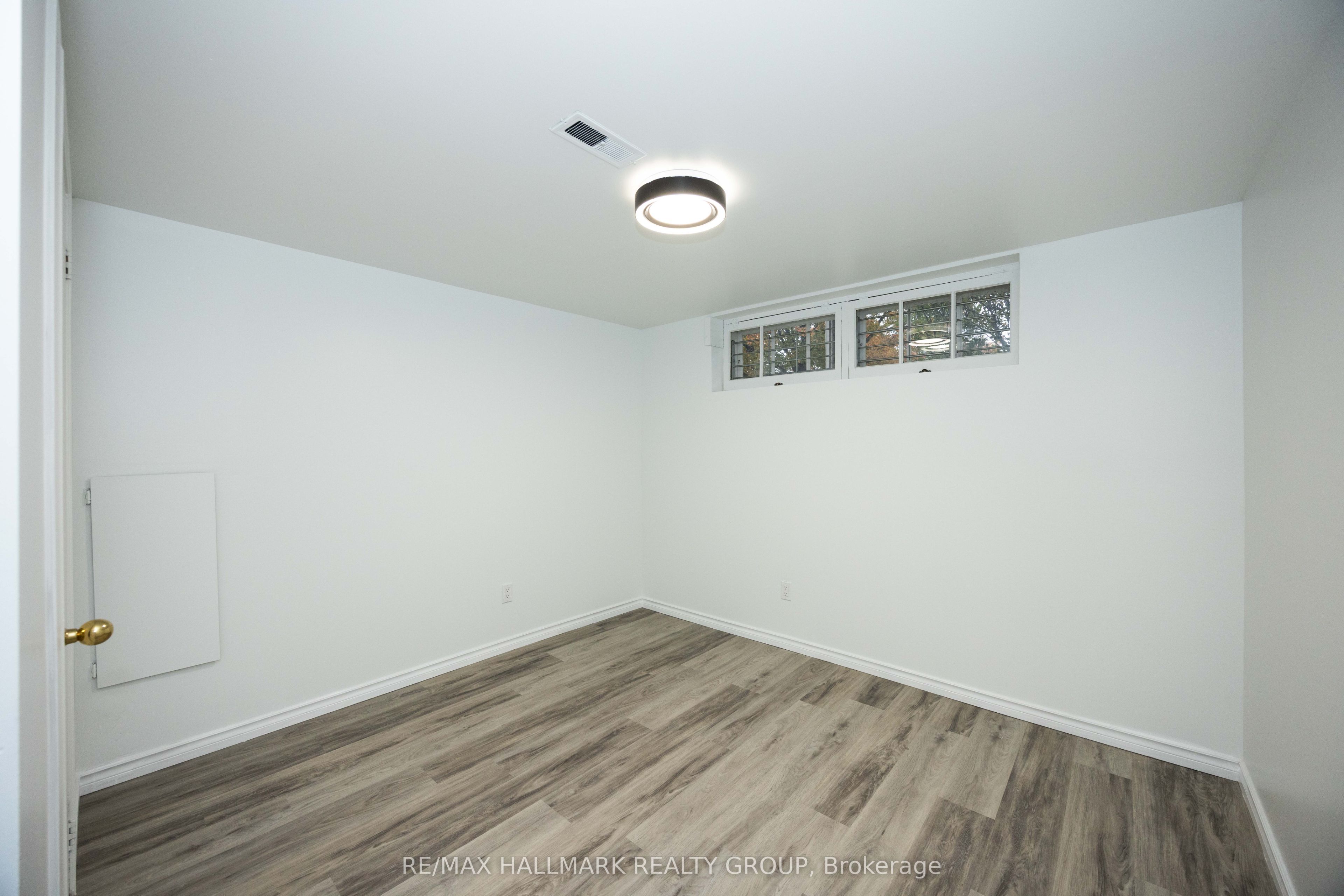 926 Elsett Drive Property Photo 30
