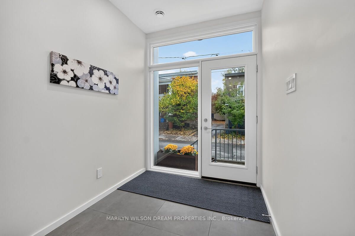 43 Stirling Avenue Property Photo 4