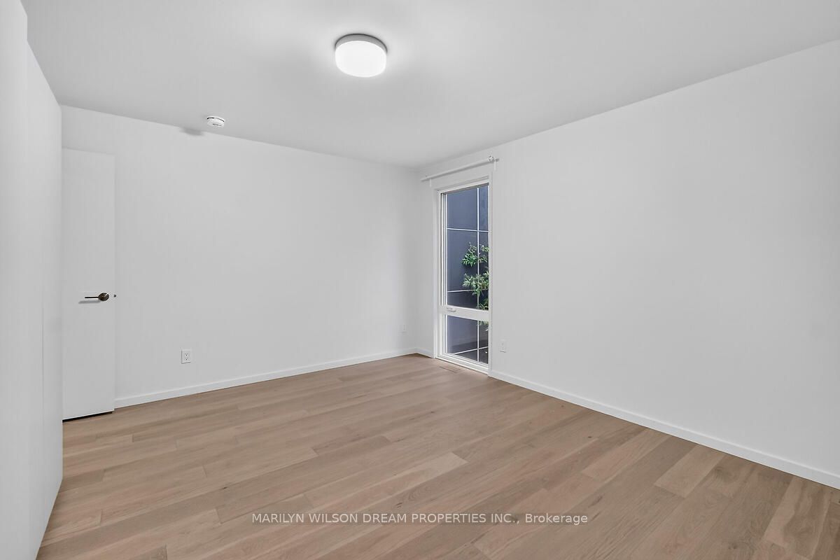 43 Stirling Avenue Property Photo 21