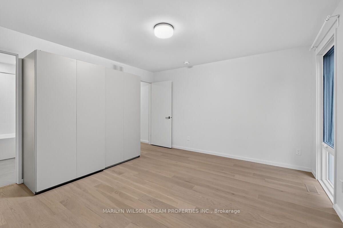 43 Stirling Avenue Property Photo 22