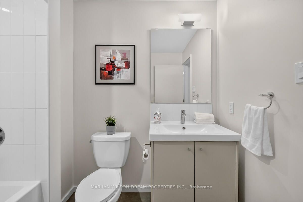 43 Stirling Avenue Property Photo 24