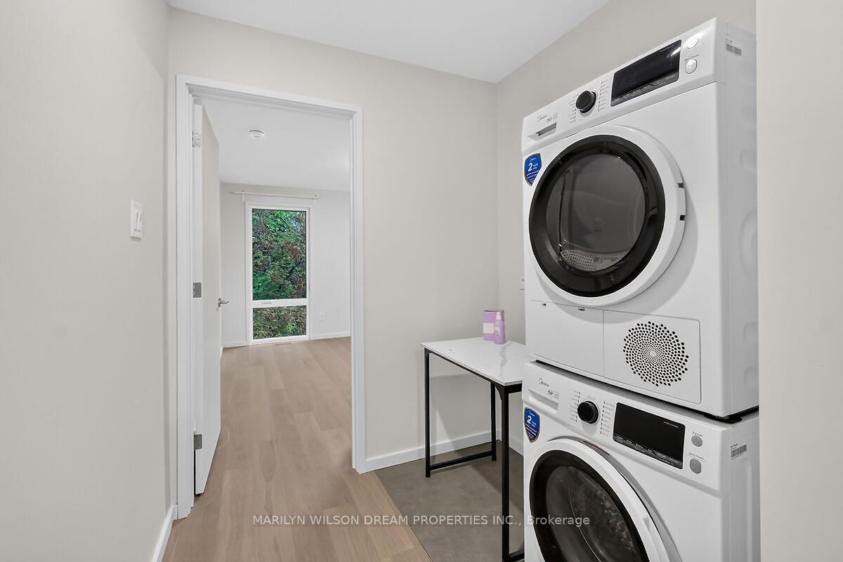 43 Stirling Avenue Property Photo 25