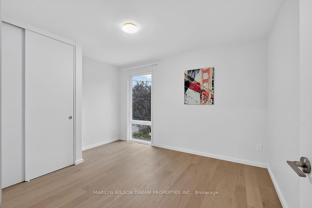 43 Stirling Avenue Property Photo 26