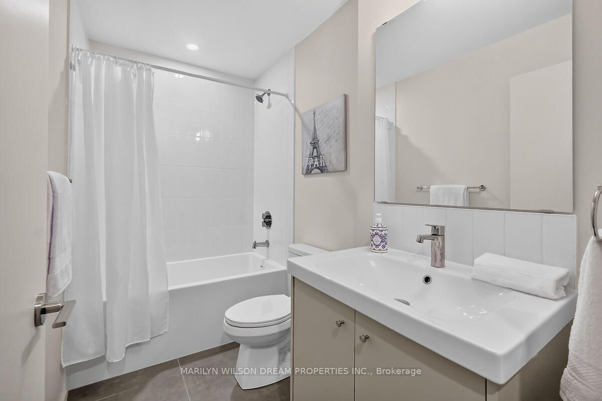 43 Stirling Avenue Property Photo 29