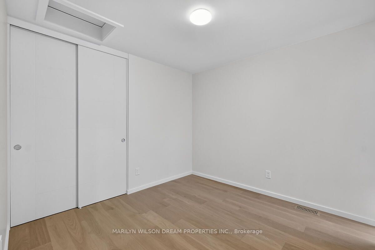 43 Stirling Avenue Property Photo 31