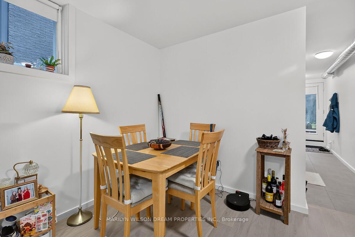 43 Stirling Avenue Property Photo 41
