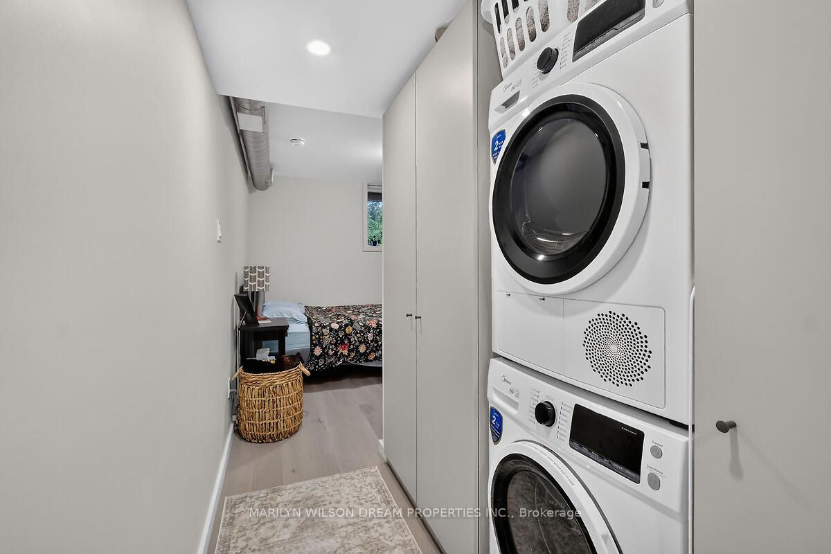 43 Stirling Avenue Property Photo 44