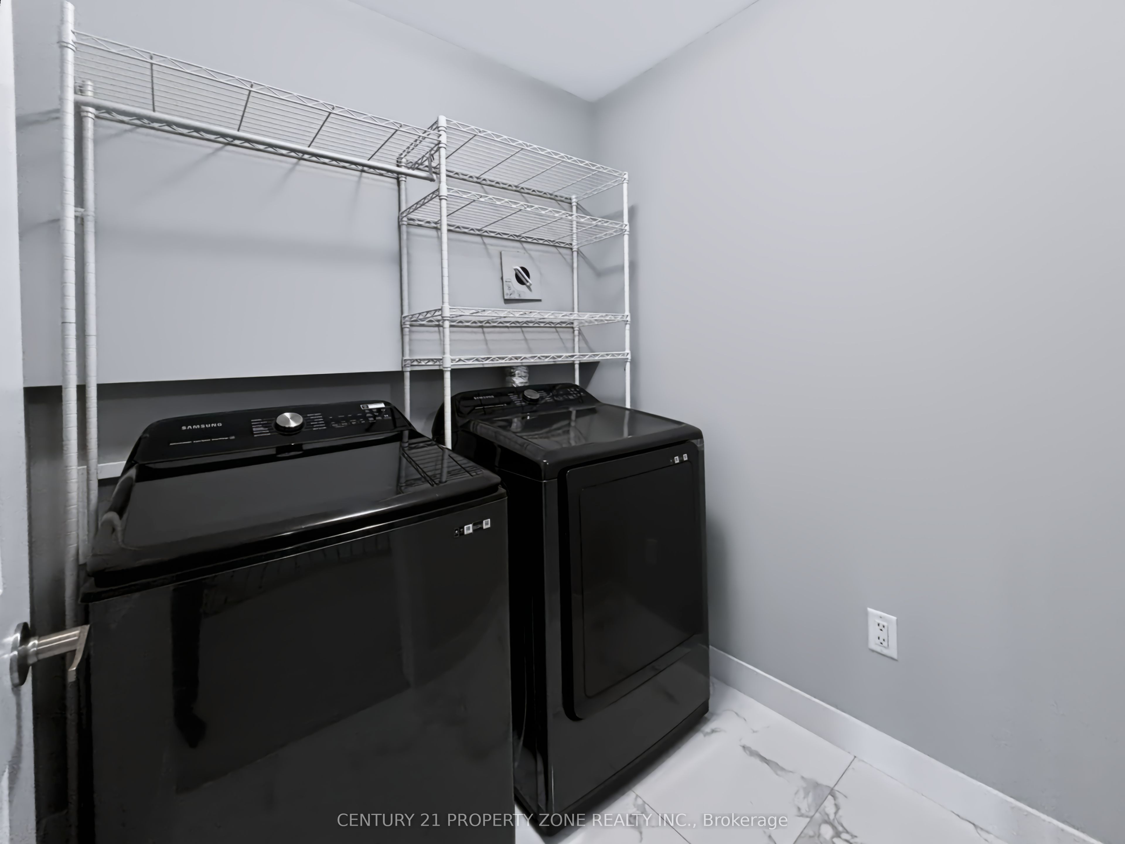 3596 Southbridge Avenue Property Photo 35