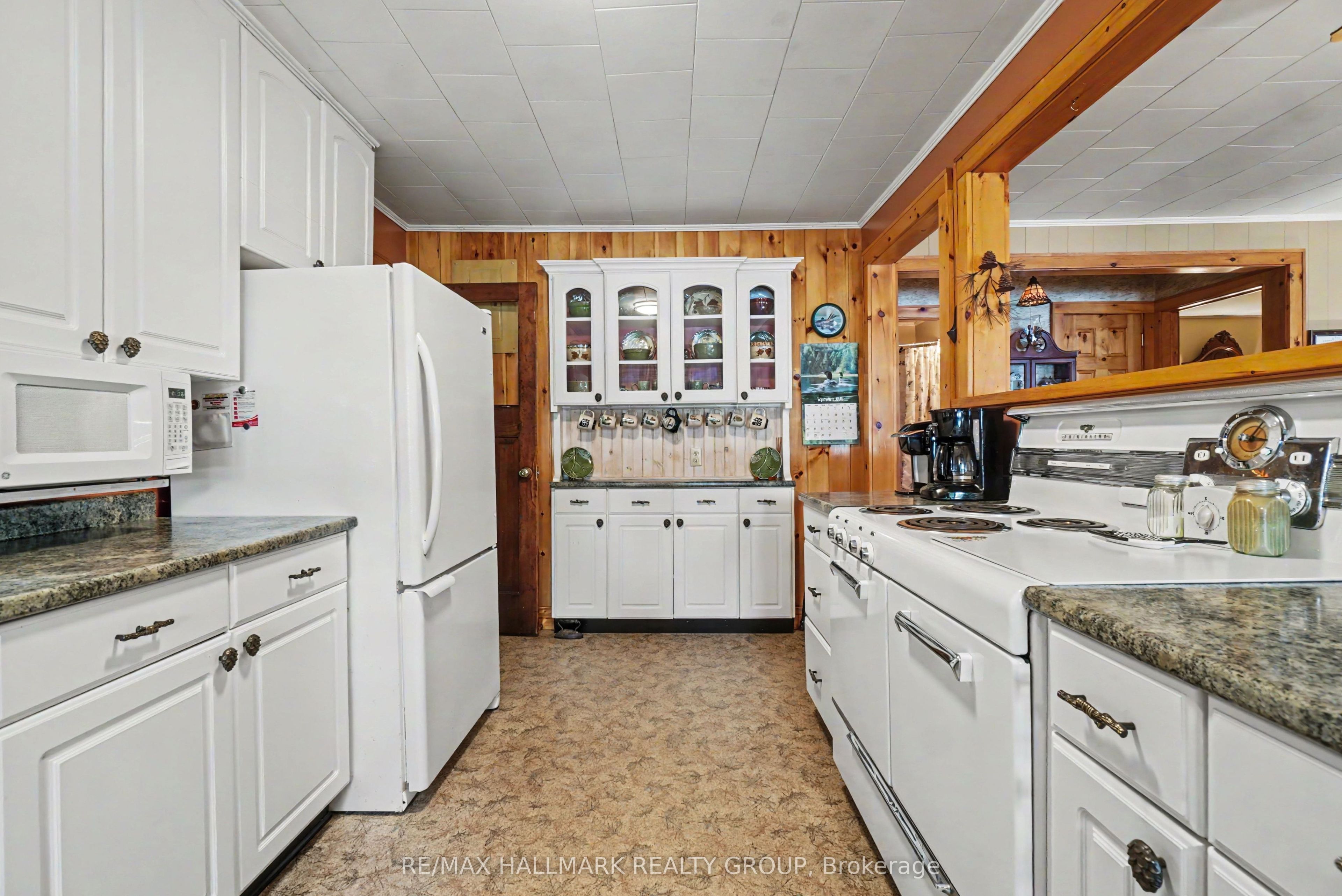 391 Long Lake Road Property Photo 20